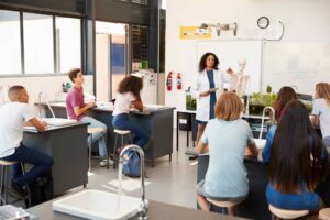 Formations en biotechnologies, suivez le guide de BGene